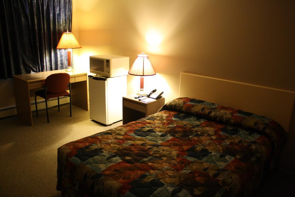 Lamplighter Inn Three Hills ห้อง รูปภาพ